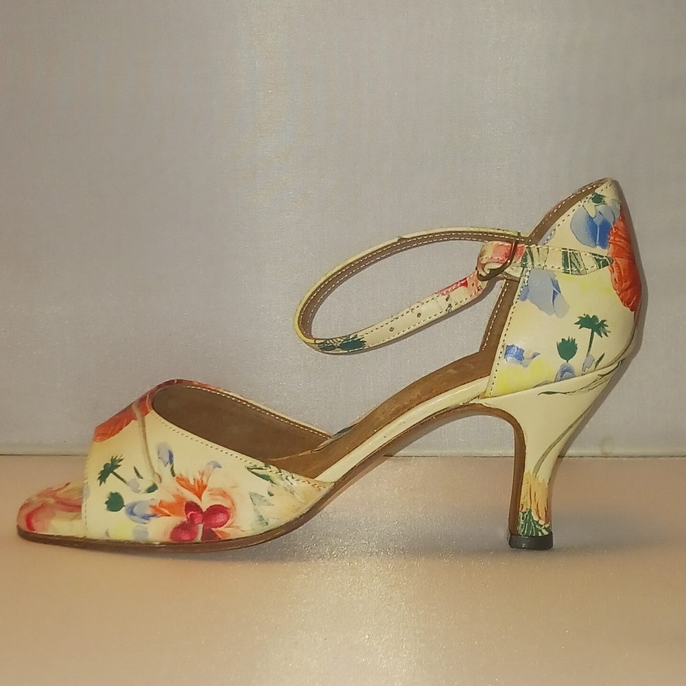Nipona (Open Toe)